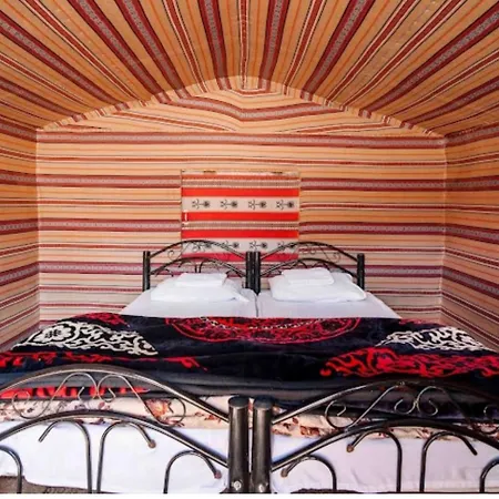 Bedouin Bunch Camp Hotel Wadi Rum Exterior photo